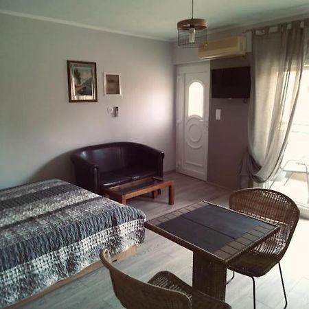 Minimal & Cozy Στουντιο Με Δωρεαν Χωρο Σταθμευσησ Kavala Buitenkant foto